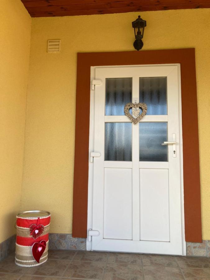 Appartamento Tiszavirag Vendeghaz Tiszacsege Esterno foto