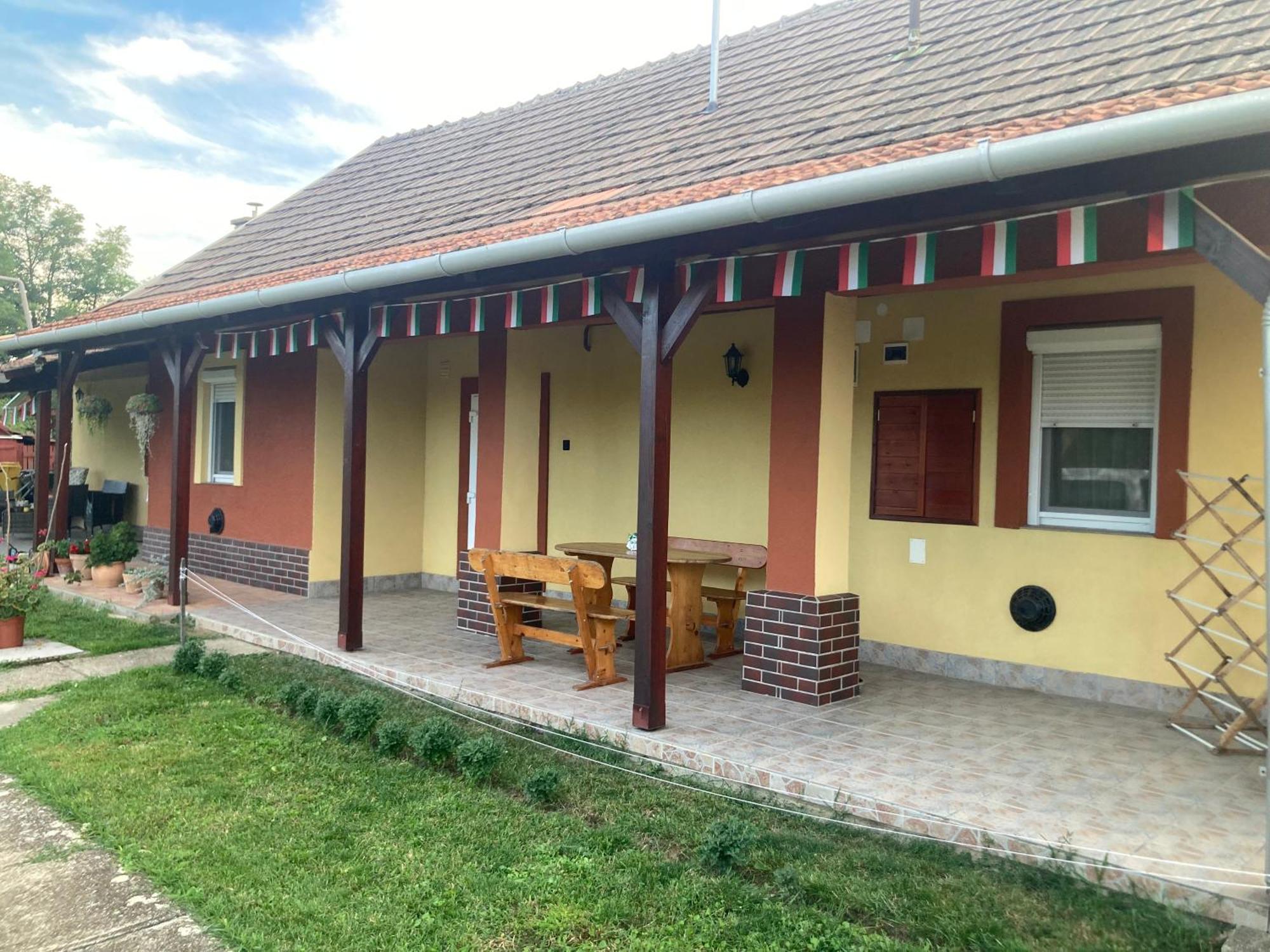 Appartamento Tiszavirag Vendeghaz Tiszacsege Esterno foto
